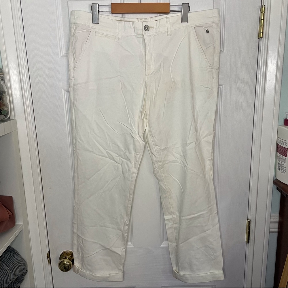 Anthropologie pilcro NWOT white chinos size 32